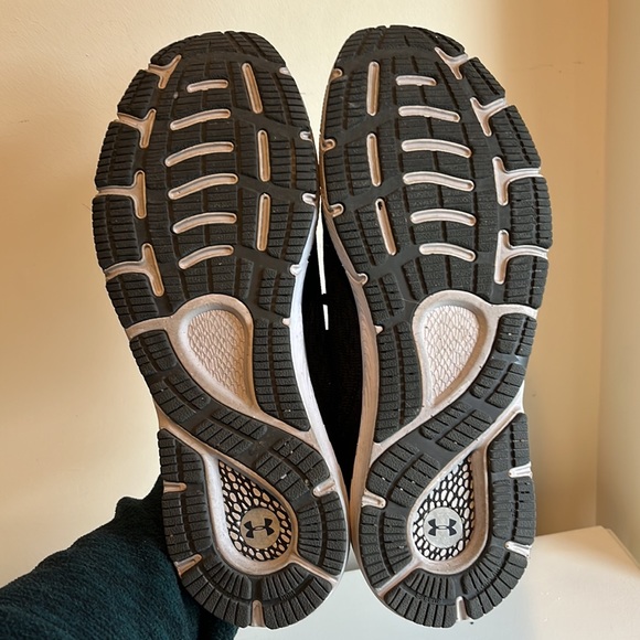 Under Armour Men's HOVR Sonic 3 Black White Running Shoes Size 12 - Picture 8 of 11